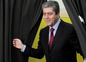 Какви са инструкциите на Москва към агент Гоце?